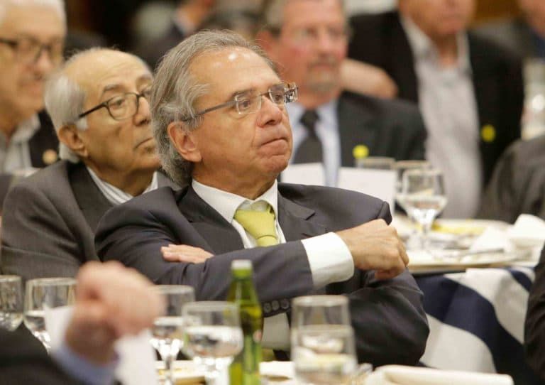 Fala de Paulo Guedes em Davos eleva cotação do dólar