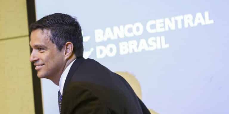 Roberto Campos Neto: ações do BC no mercado de câmbio ajudaram a derrubar o dólar