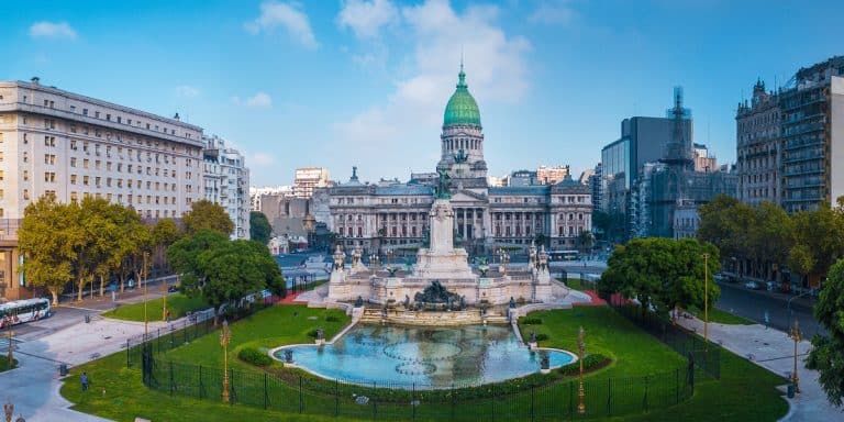 Saiba como fazer para estudar na Argentina