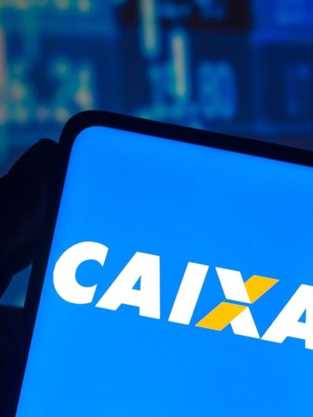 Aplicativo da caixa aberto em um celular.