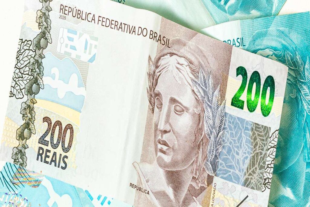 Banco Central do Brasil - Os itens de segurança da nova nota de 200 reais  seguem a mesma lógica das demais cédulas do Real e são super fáceis de  identificar. Ao receber