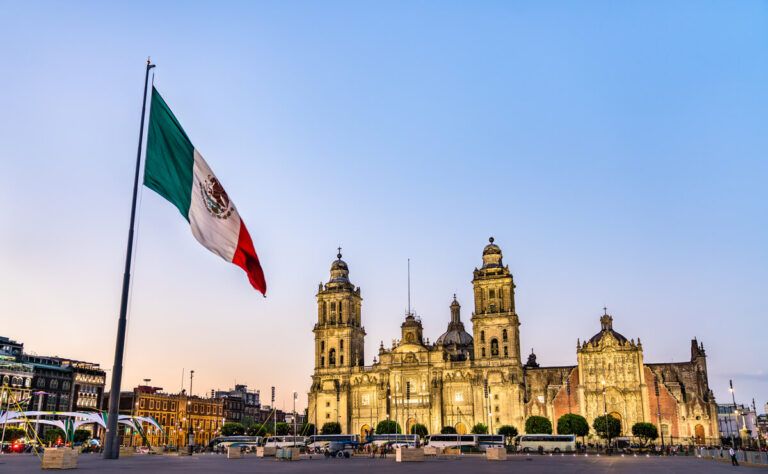 Catedral Metropolitana da Assunção da Virgem Maria na Cidade do México, capital do México