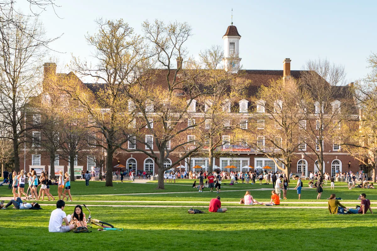 Veja 450 cursos gratuitos e online nas melhores universidades dos EUA