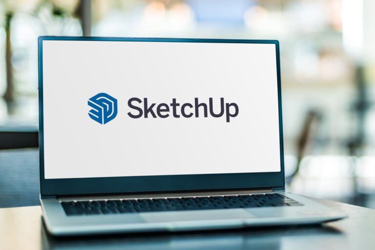 SketchUp aberto em um notebook.