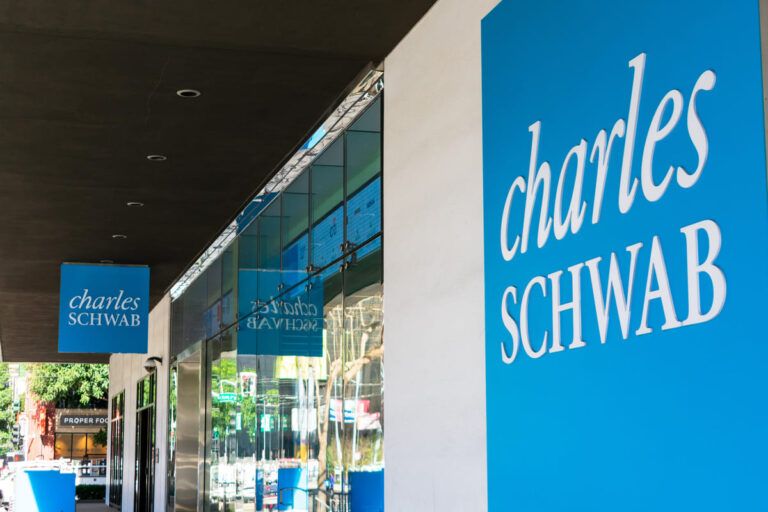 Fachada da corretora Charles Schwab