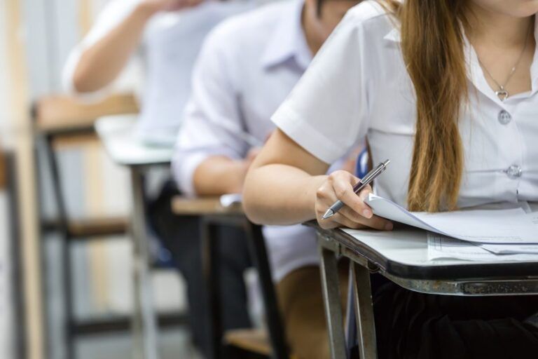 Estudantes de vários países participam da British English Olympics