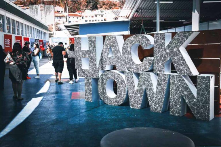 Entrada do evento Hacktown 2023