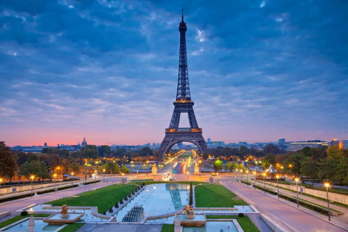 Foto de Paris para falar sobre o salário mínimo na França.