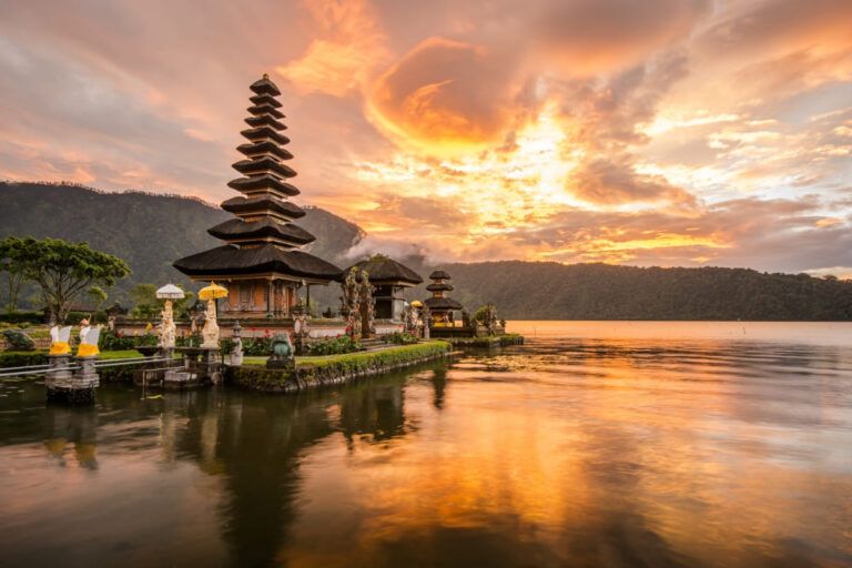 Paisagem de um templo em Bali