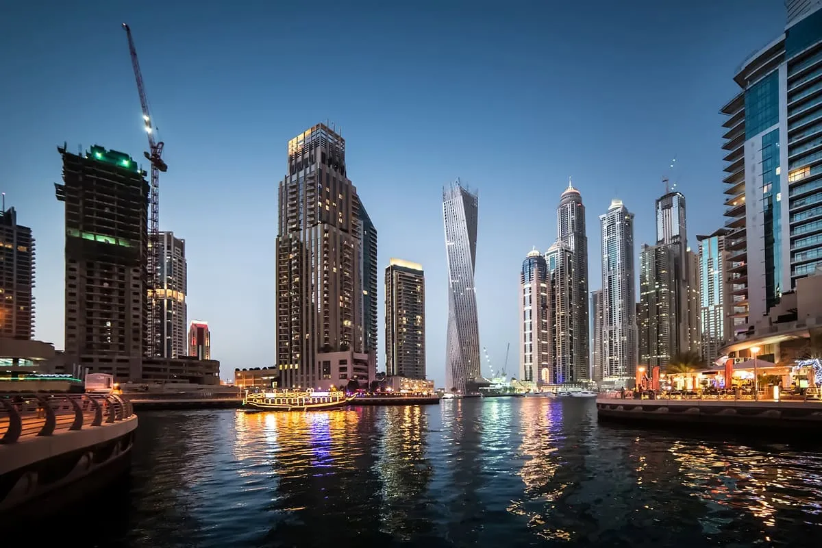 Dubai é um destino turístico e uma cidade moderna