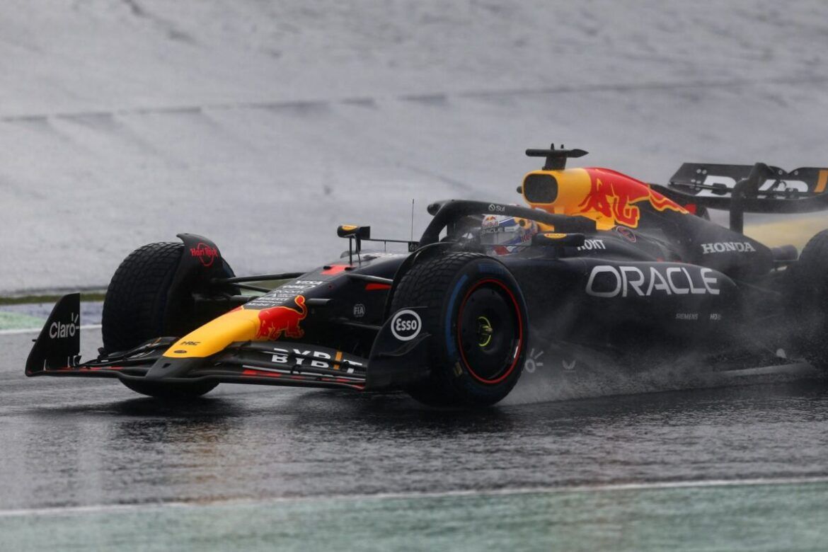 Carro de Max Verstappen no GP de São Paulo, Brasil.