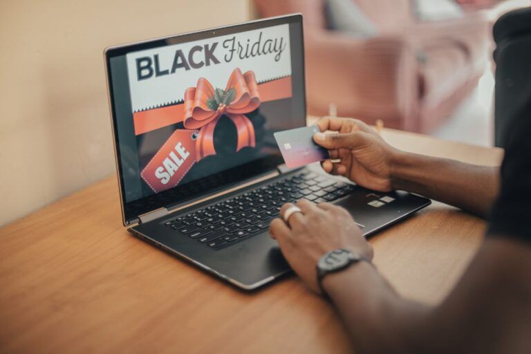 Black Friday internacional: descubra como aproveitar os descontos no Brasil