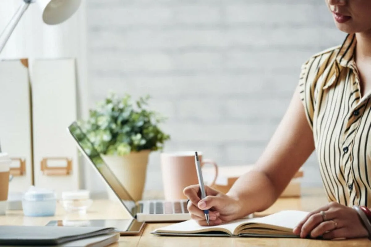 Mulher de negócios representando o empreendedorismo feminino